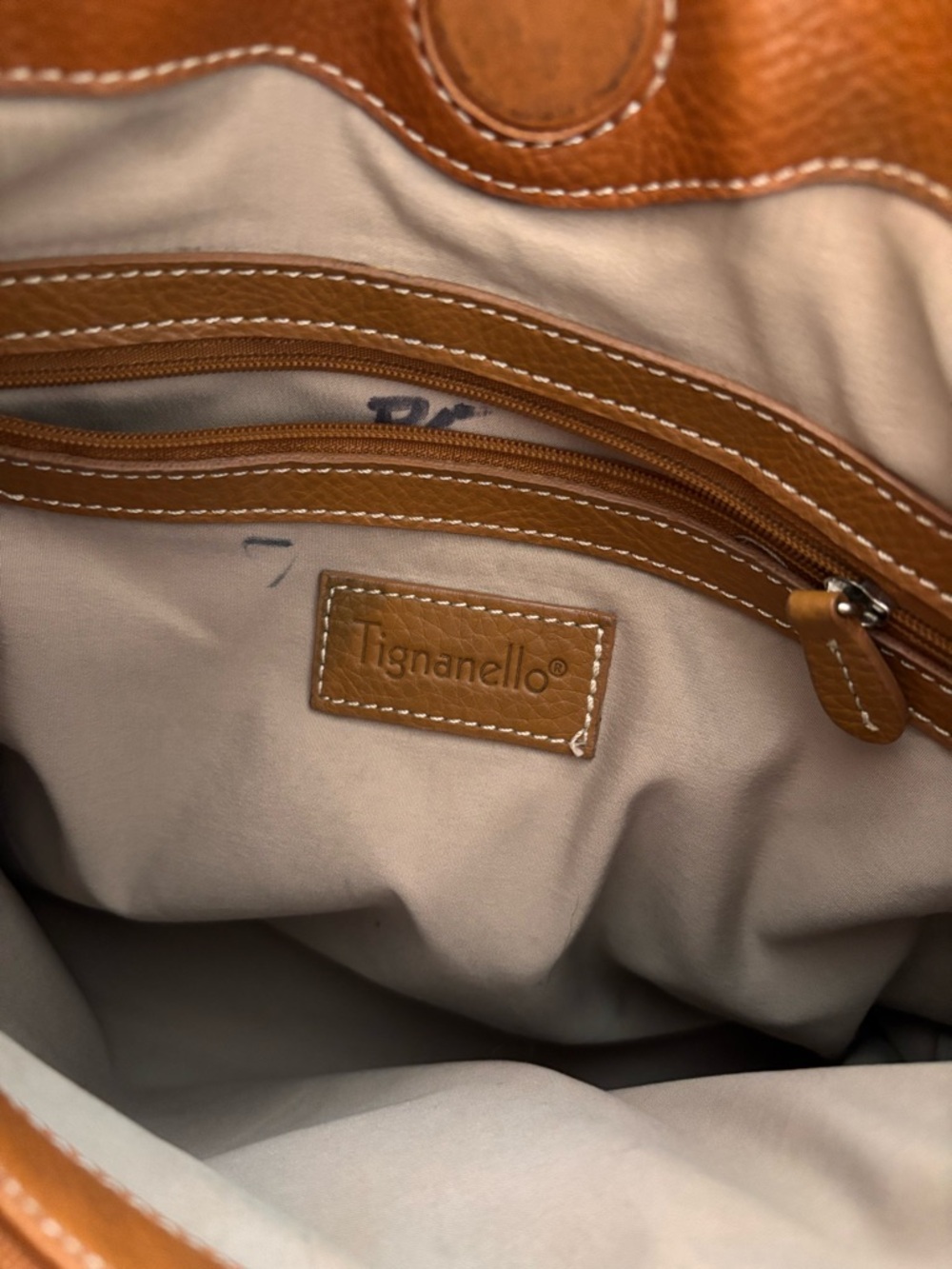 Vintage Tignanello Leather Tote Bag | Cognac Brown | Structured Shoulder Bag - Picture 10 of 11